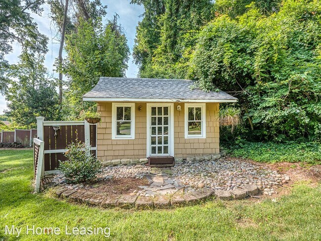 Foto del edificio - 3 br, 3.5 bath House - 3305 Cambridge Road