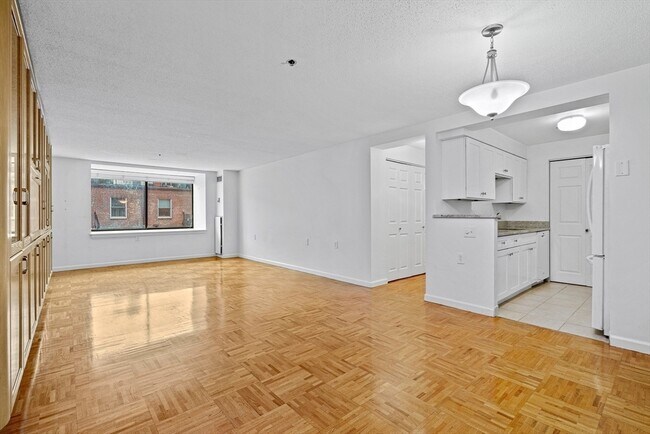 Foto del edificio - 357 Commercial St