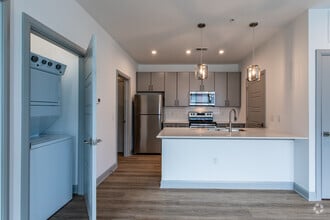 1BR, 1BA - Robinson - The Rise