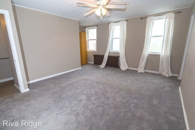 Foto del edificio - 4 br, 2 bath House - 83 Pius St