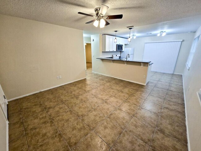 Foto del edificio - 243 S 4th St