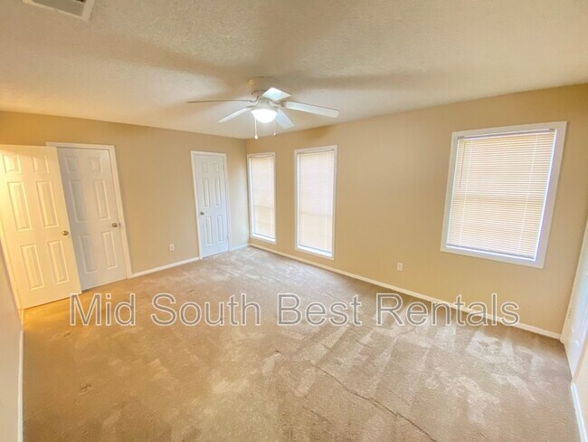 Foto del edificio - 6964 Wesley Ct