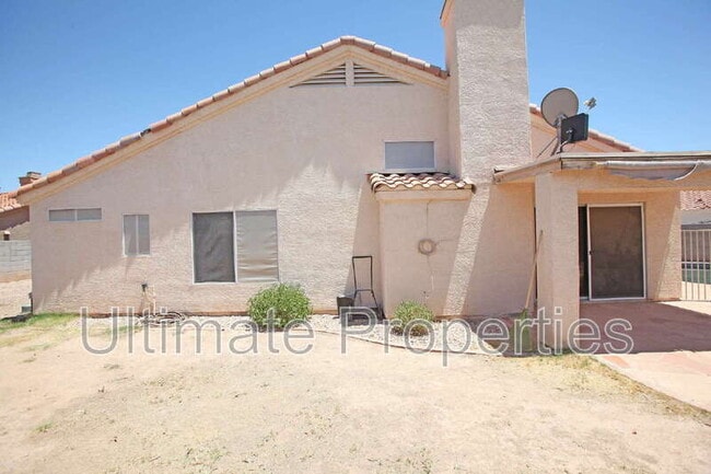 Building Photo - 18080 N 92nd Ln