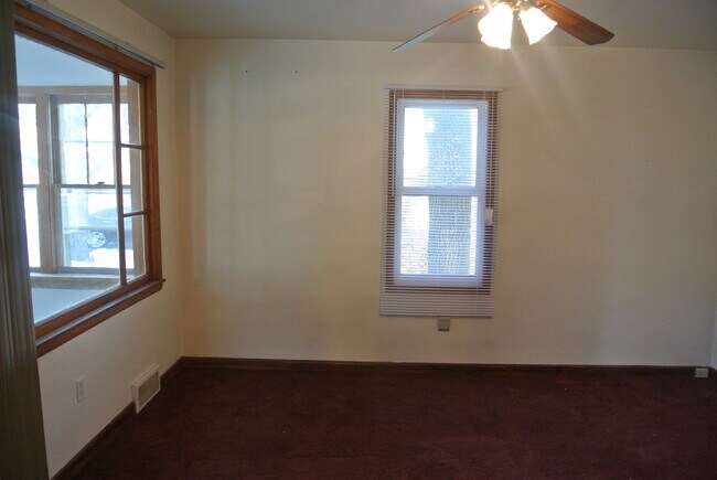 Foto del edificio - 4 Bedroom House!