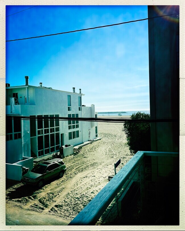 Proximidad a la playa, foto desde el balcón delantero, NO desde la unidad de alquiler, sino desde el balcón adyacente - 15 Spinnaker St