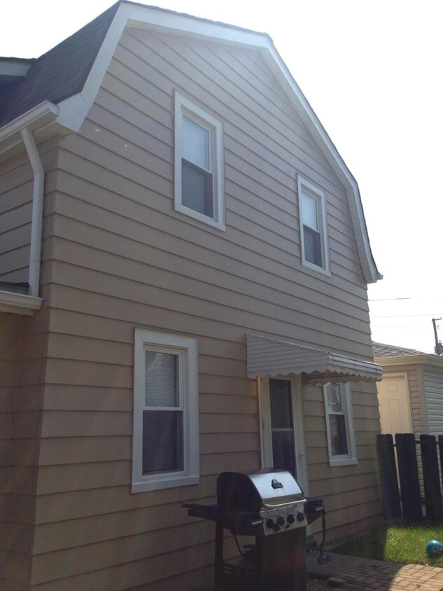 Primary Photo - 6136 N Harlem Ave