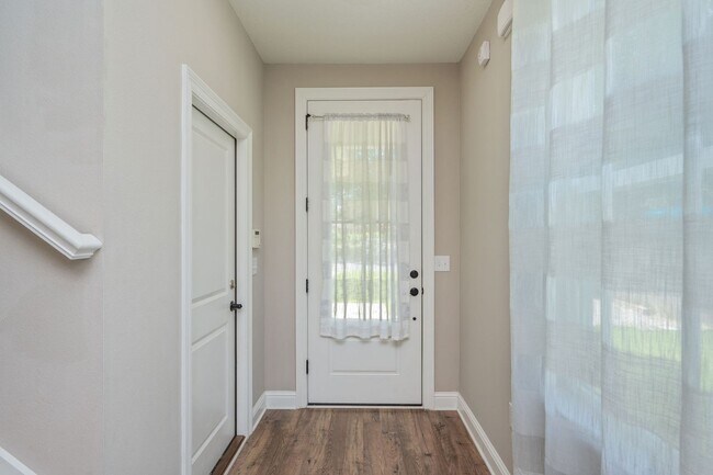Foto del edificio - Modern 4-Bedroom Home with Designer Touches in the Heart of Niceville