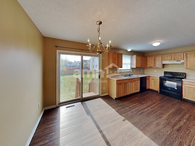 Foto del edificio - 7961 Blacklick View Dr