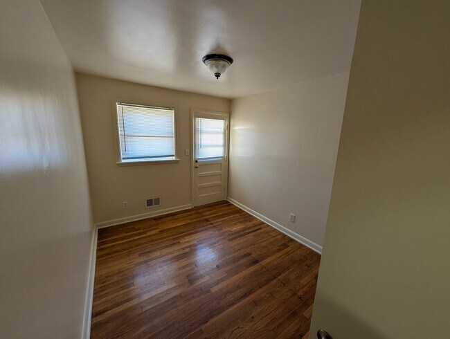 Foto del edificio - 2311 Plantation Dr