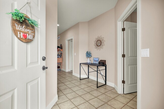 Foto del edificio - 1504 Stonebluff Ct