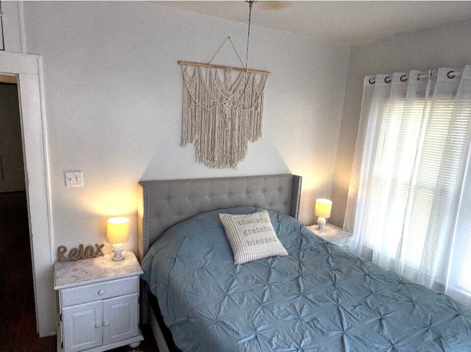 Building Photo - 5201 Avenue O 1/2