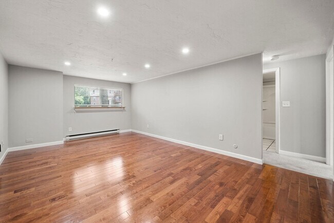 Building Photo - 9 Tideview Path