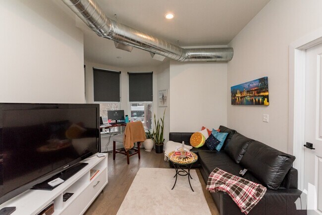 Foto del edificio - 835 N Wolcott Ave
