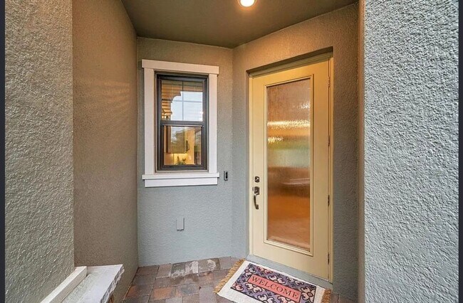 Building Photo - Charming 3BR Townhome in Wesley Chapel