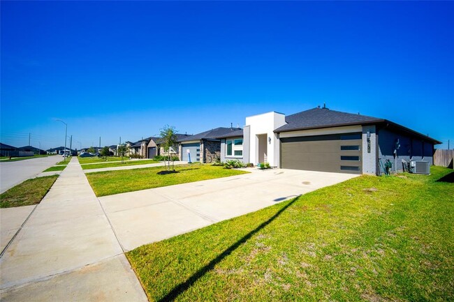 Foto del edificio - 29710 Wilkerson Ln