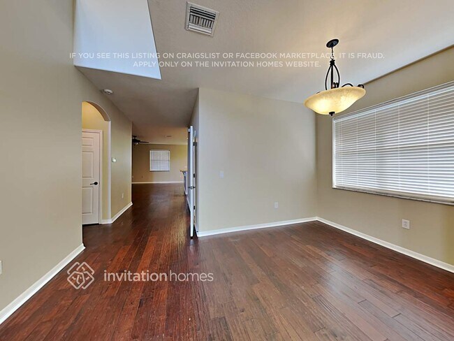 Building Photo - 2202 Lune Ct