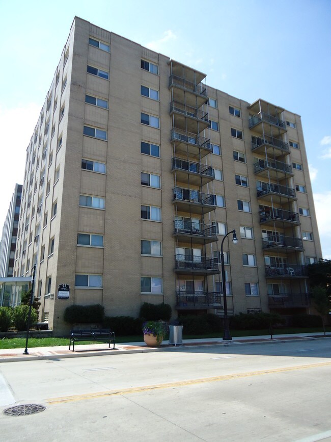 Foto del edificio - Villager Apartments