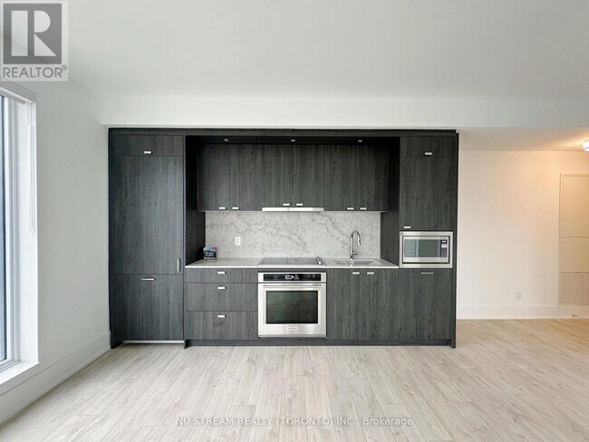 Photo du bâtiment - 115 Denison Ave