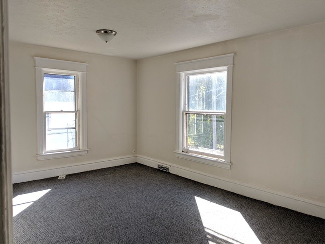 Building Photo - 429 Jilson Ave