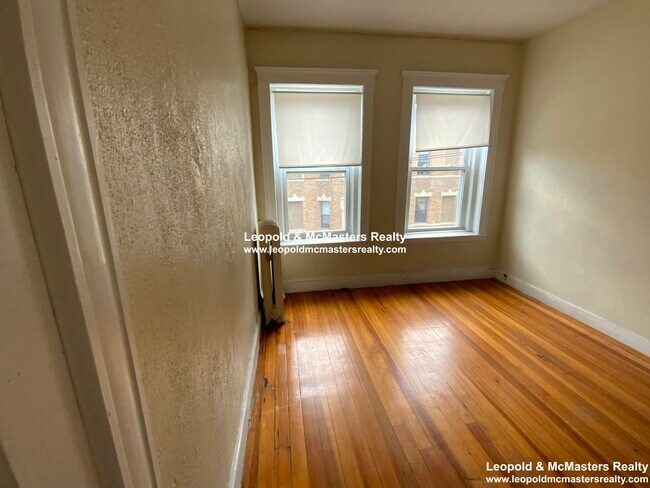 Foto del edificio - 165 Kelton St