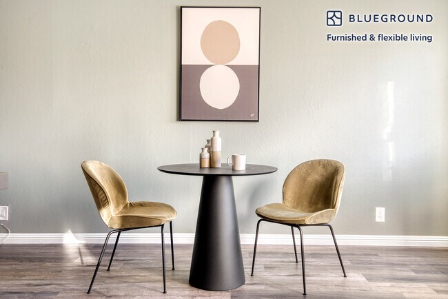 Foto del edificio - 710 Laurel Ave