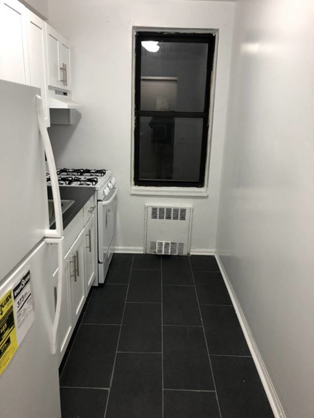 Building Photo - 85-50 Forest Pkwy