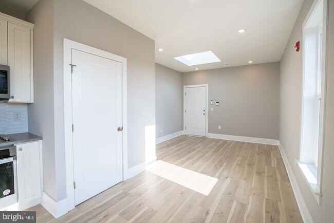 Foto del edificio - 720 N Preston St