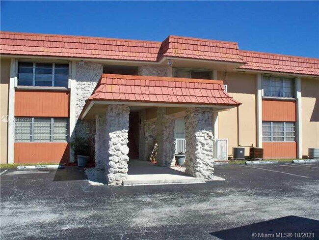 Foto del edificio - 7711 SW 56th St