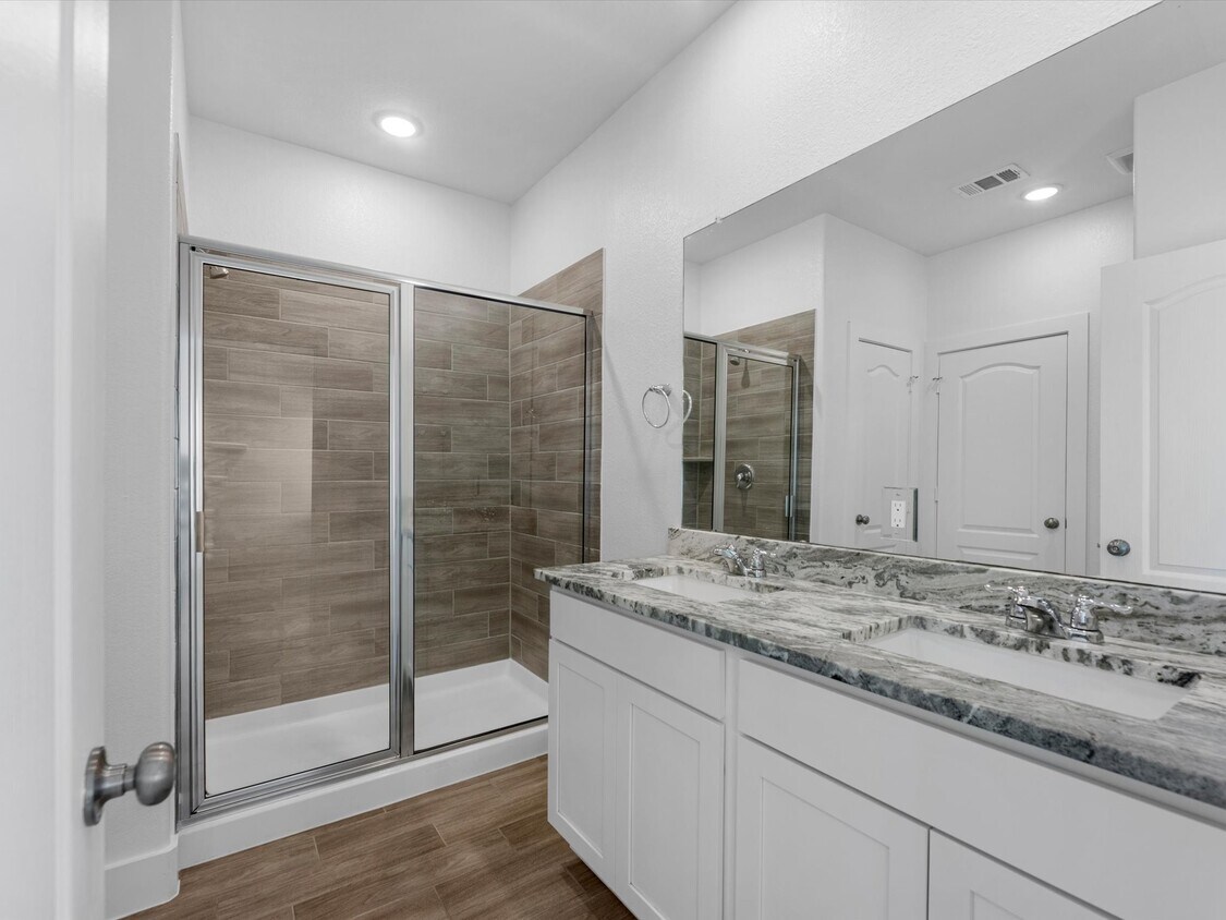 Building Photo - 24751 Russet Bluff Trl