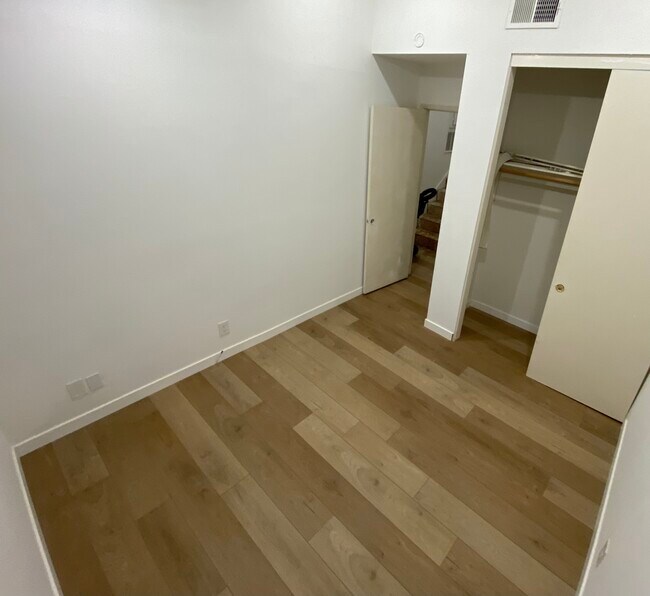 Foto del edificio - 833 Coriander Dr