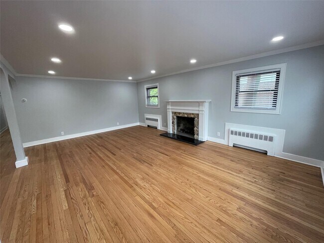 Foto del edificio - 411 E Walnut St