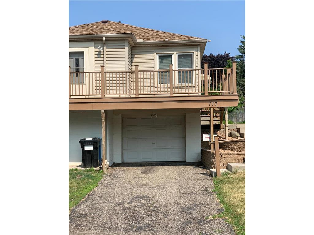 Primary Photo - 117 6th Ave N