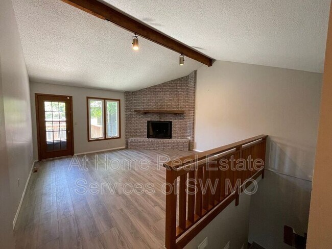 Building Photo - 2174 E Regency Pl