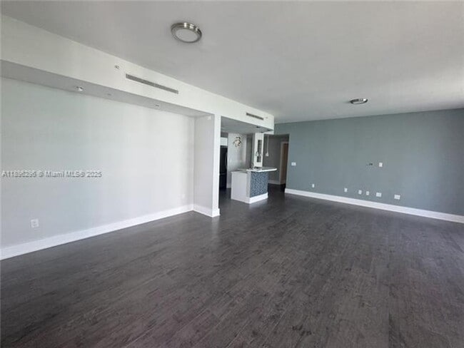 Building Photo - 5970 Indian Creek Dr