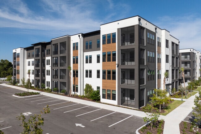 Building Photo - The Riley