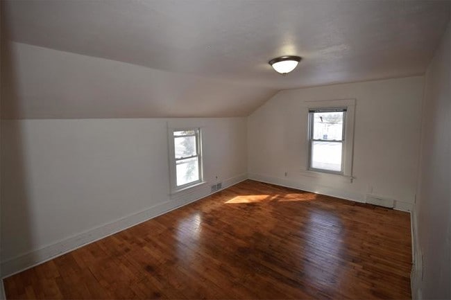 Building Photo - 1 Bed/1 Bath