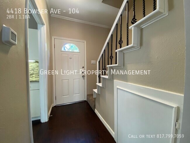 Foto del edificio - 4418 Bowser Ave