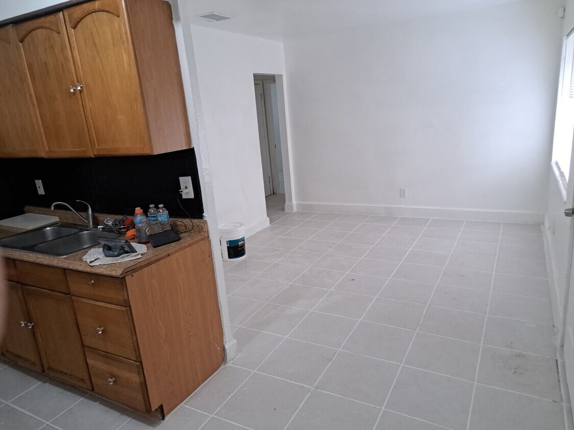 Foto principal - 2315 N Whittier St