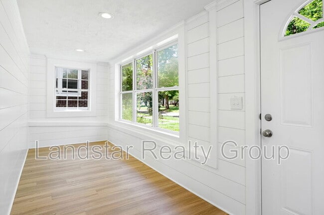 Building Photo - 4013 S 2nd St