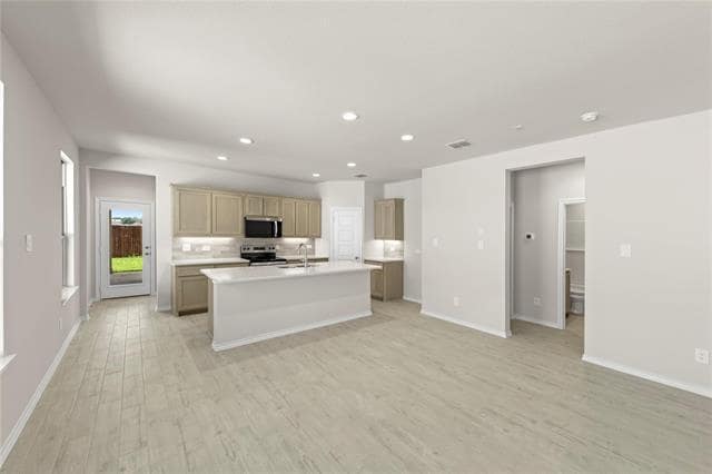 Building Photo - 1641 Mdw Crst Dr