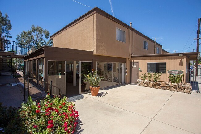 Building Photo - 1b/1ba Apartment in Pacific Beach + Parking!