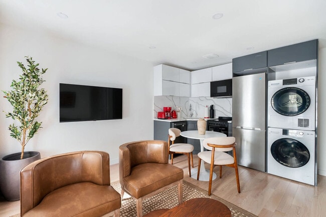 Foto del edificio - 335 E 22nd St