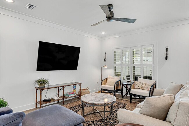 Foto del edificio - 22811 Ann Miller Rd