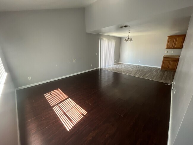 Building Photo - 24422 Webster Ave
