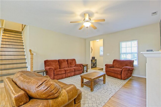 Foto del edificio - 318 Snowberry Ln