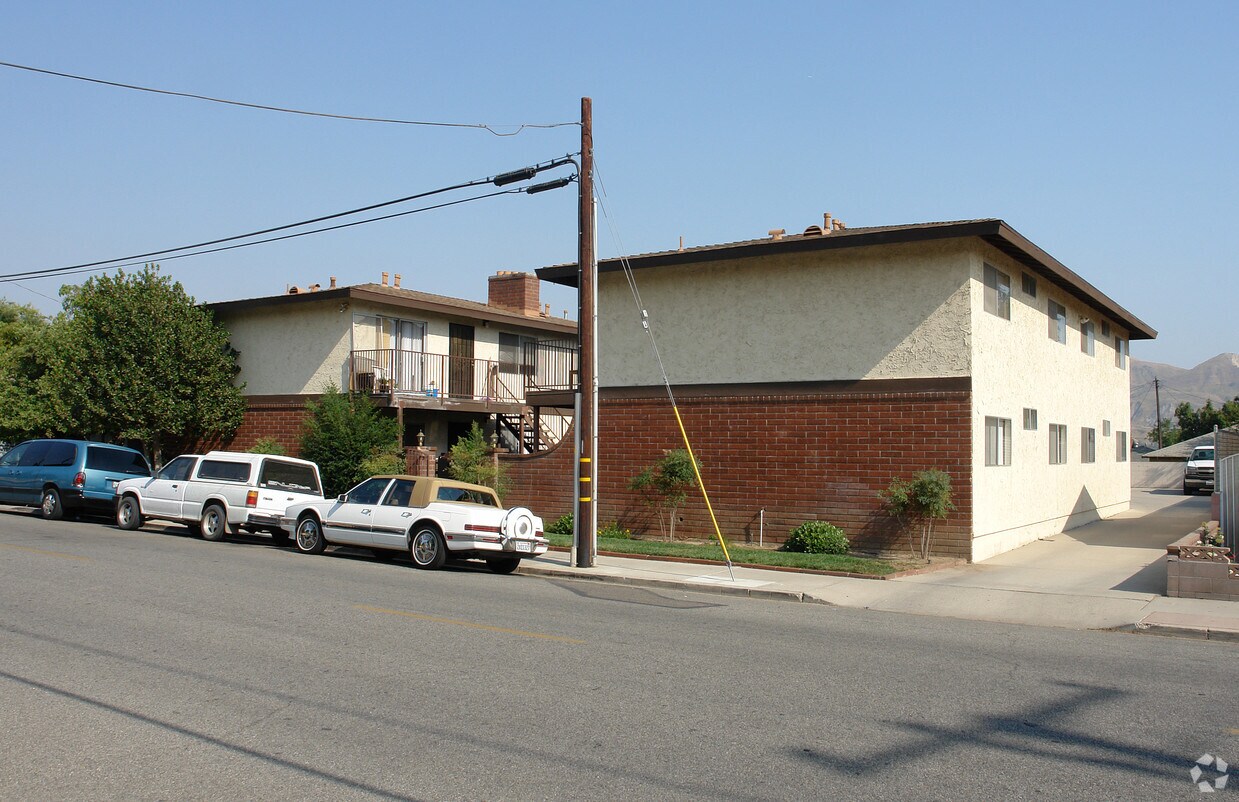 Primary Photo - 350 Santa Clara St