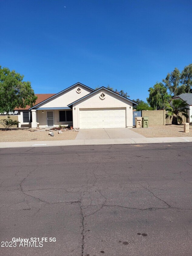 15013 N 60th Dr, Glendale, AZ 85306 House for Rent in Glendale, AZ