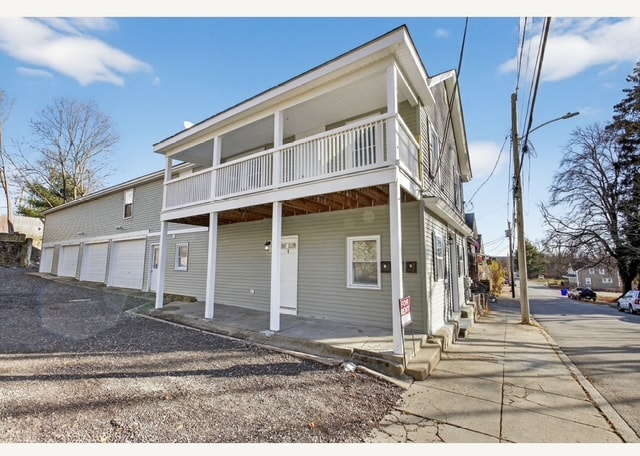 Foto del edificio - 122 Brookside Ave