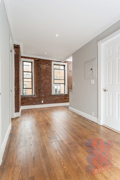Foto del edificio - 416 E 13th St