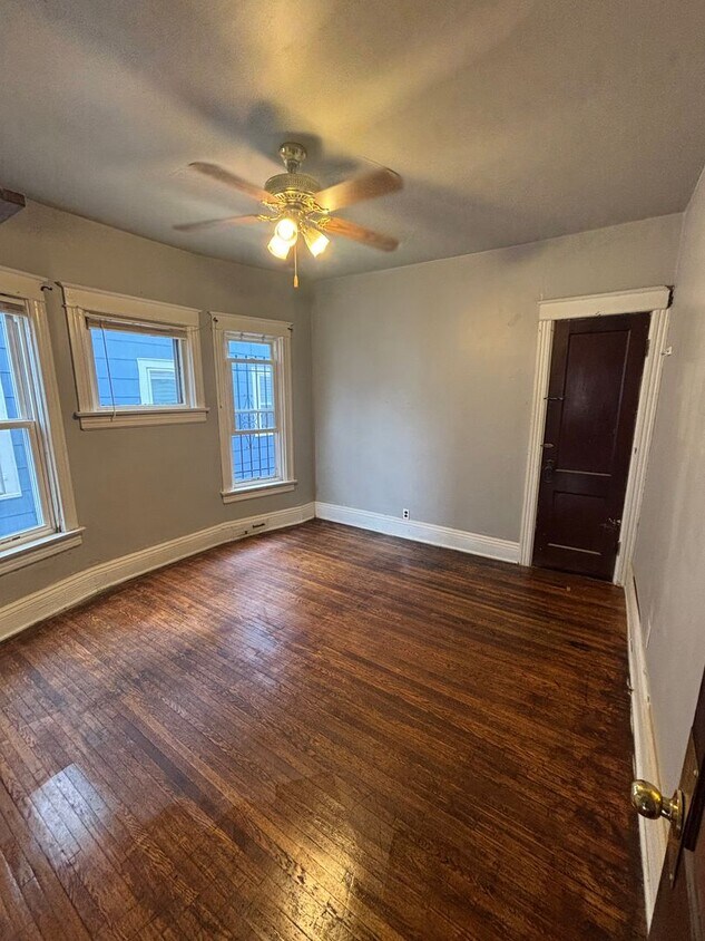 Foto del edificio - 172 Hedley Pl